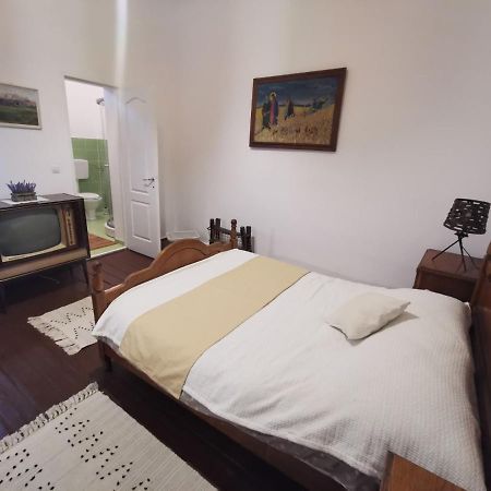 Medieval Apartment Медиаш Экстерьер фото