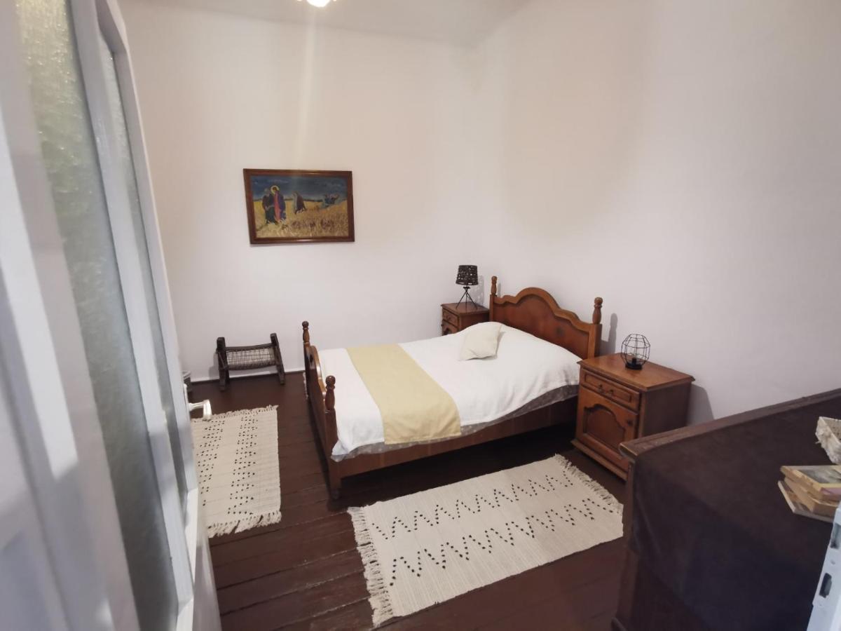 Medieval Apartment Медиаш Экстерьер фото